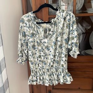 🌼Melloday size small shirt
